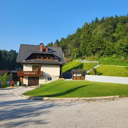 Radovna Riverside Apartment, A Peaceful By The River Near Bled Apartment Zgornje Gorje